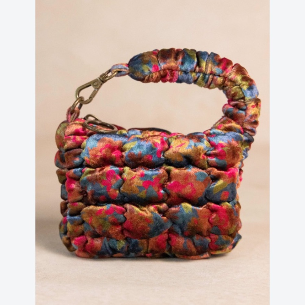 New: Natural Life Mini Zip Top Pouchette. Velvet. Puffer.